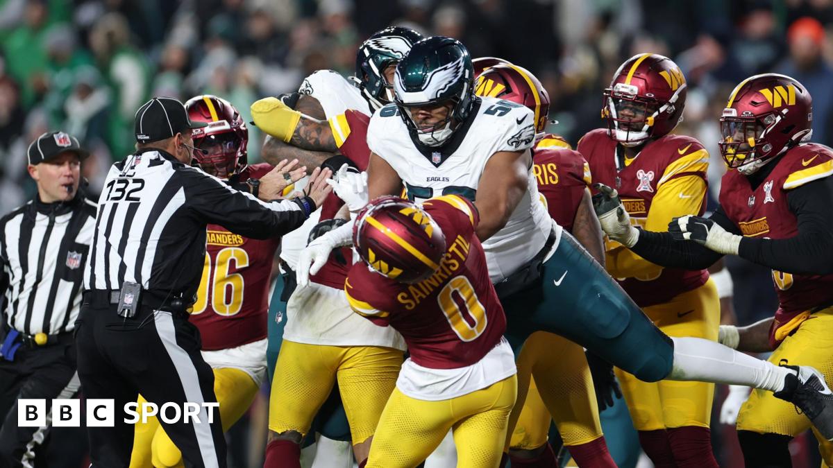 Players from the Philadelphia  Eagles and the Washington Commanders clashed in the fourth quarter of their game