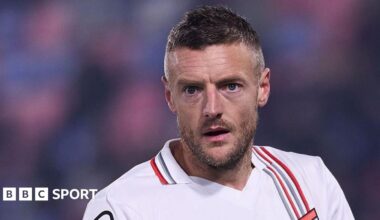 Jamie Vardy playing for Cremonese