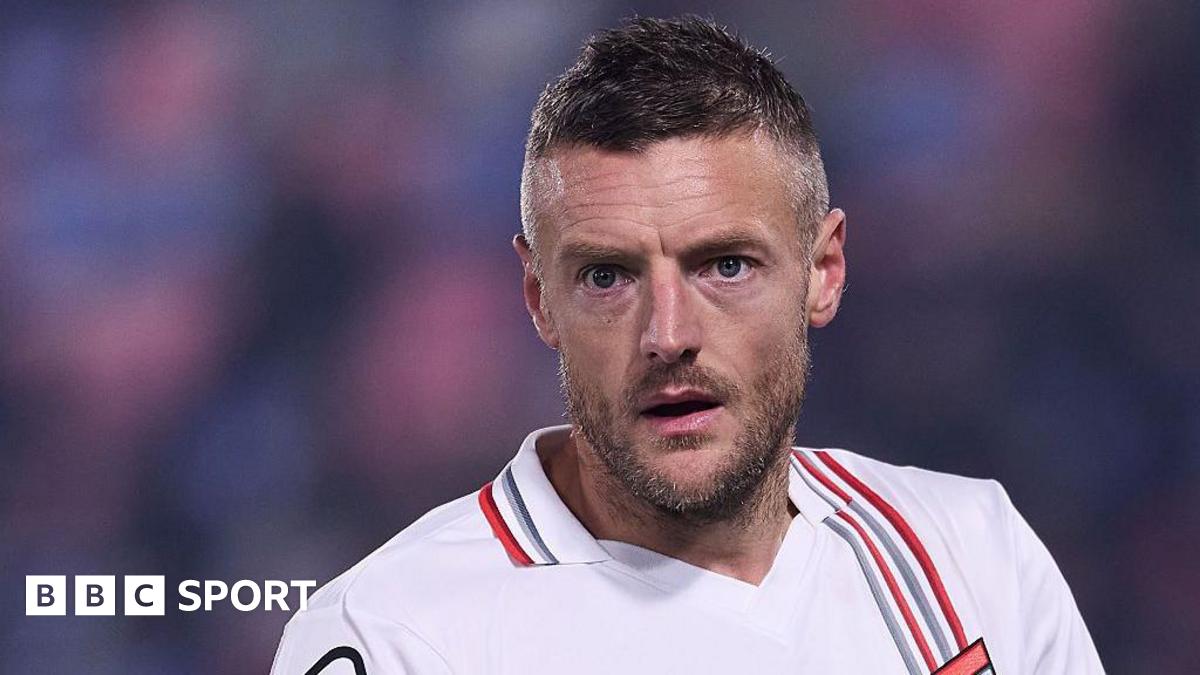 Jamie Vardy playing for Cremonese
