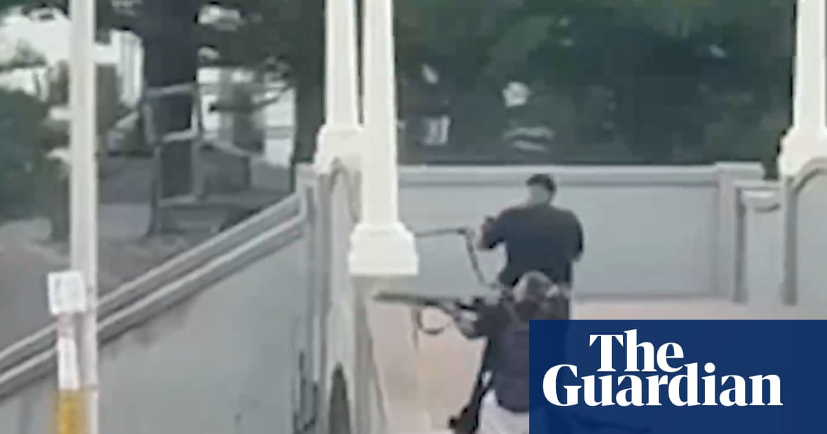 Bondi terror attack: alleged gunmen travelled to the Philippines before ‘Isis-inspired’ shooting | Bondi beach terror attack