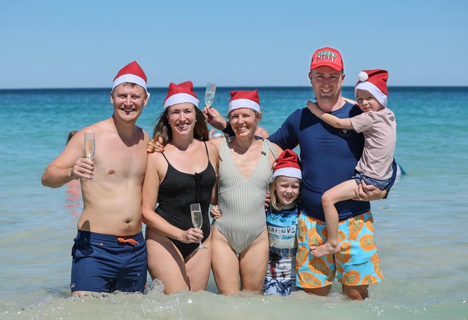 (From left) Erik Blixt, Linda Wigert, Lotta , Olivia (8), Riley and Elliot Kemp. 