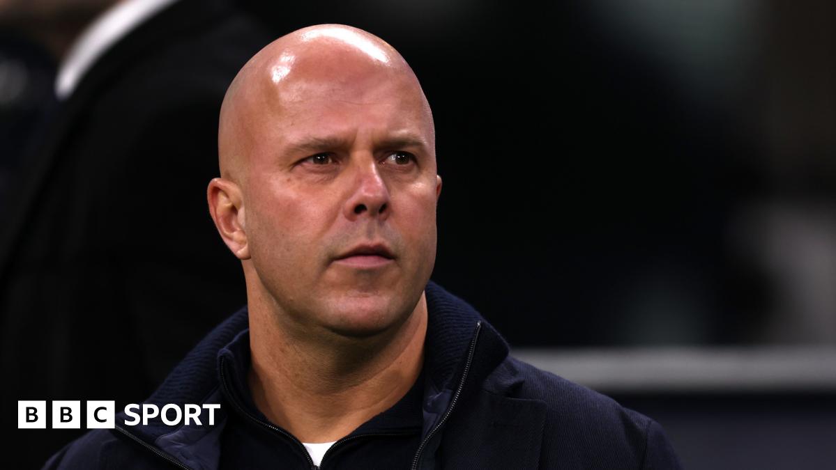 Premier League news conferences: Slot to speak to Salah about Brighton availability