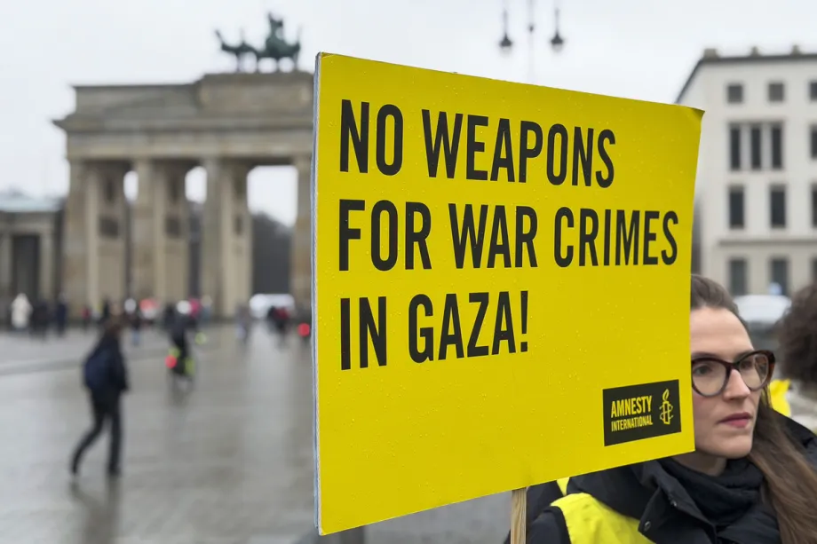 Amnesty calls for blocking German-owned ship carrying arms components bound for Israel – Middle East Monitor