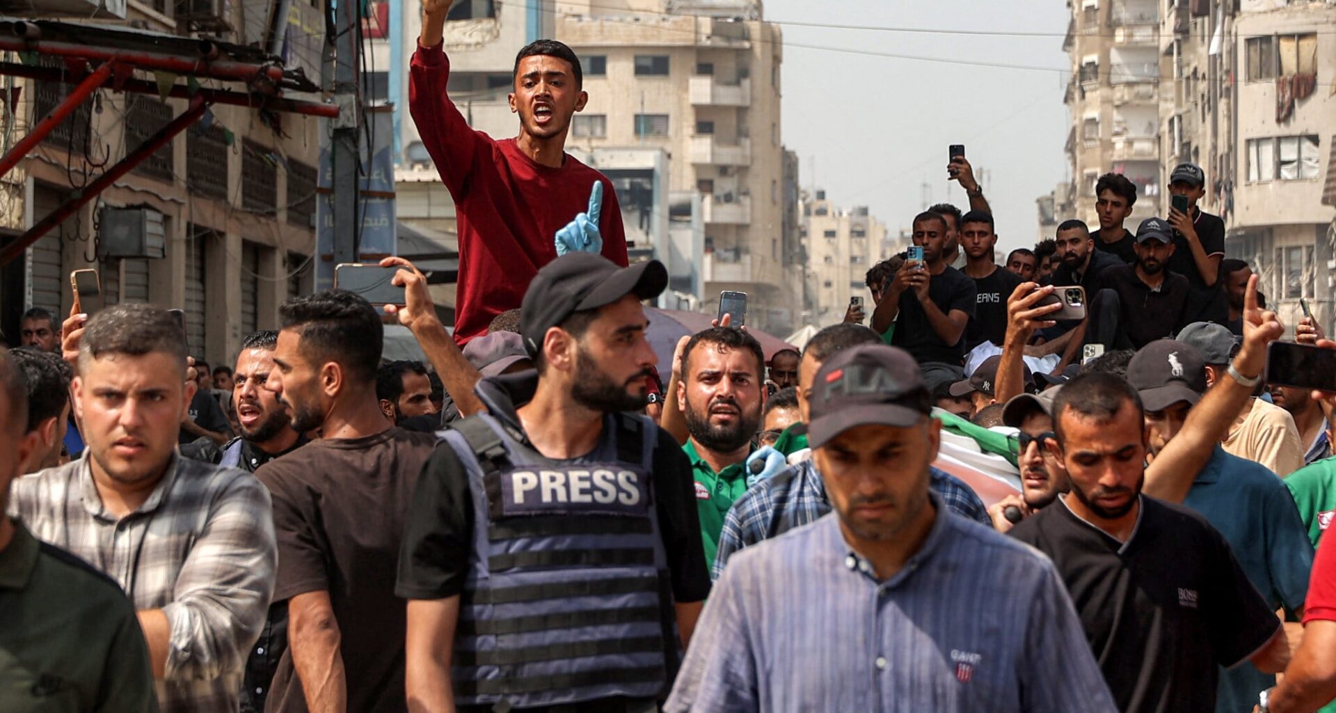 High Court gives final extension for state to explain ban on press access to Gaza
