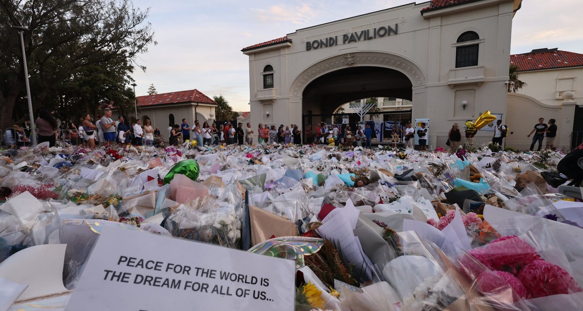 'Light over darkness': Australia marks Day of Reflection for Bondi Hanukkah attack victims