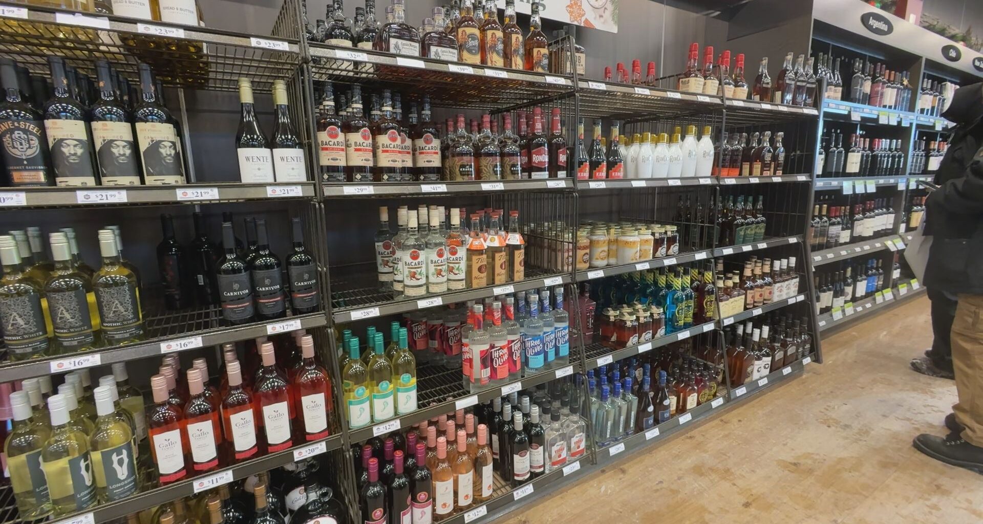 Winnipeggers react to American liquor returning to the shelves