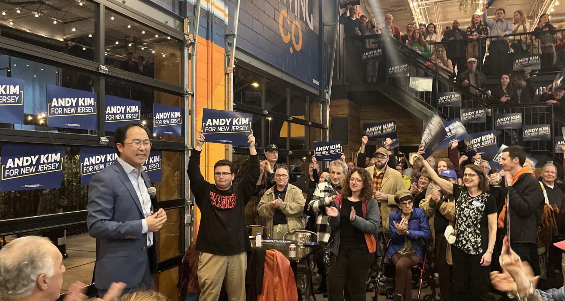 Kim will lead effort to oust Jim Beach; fires warning shot at some Democratic legislators