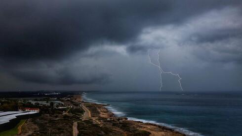 New rain system hits Israel days after Storm Byron, flood warnings issued