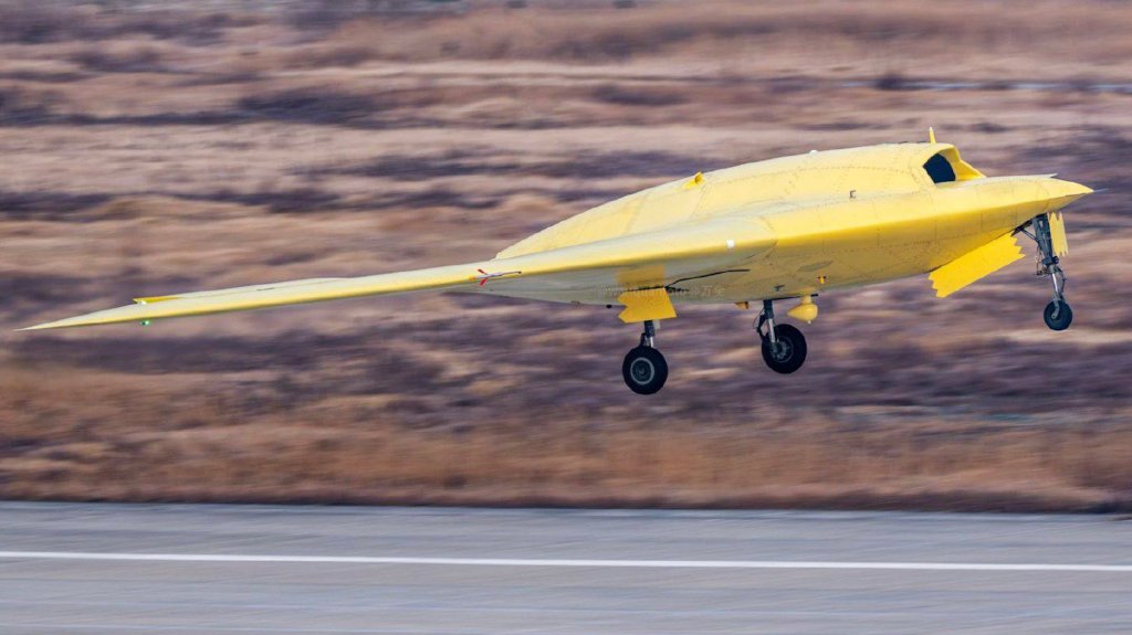 We have got what could be our first look at China’s CH-7 stealthy flying-wing drone in flight. While it’s far from the biggest Chinese drone of this configuration, it’s still of impressive size and, as we have noted in the past, appears to be tailored for intelligence, reconnaissance, and surveillance (ISR), as well as strike missions as an uncrewed combat aerial vehicle (UCAV).