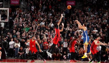 Stephen Curry's 48 Points, 12 3-Pointers, Not Enough as Dubs Fall to Trail Blazers - NBA