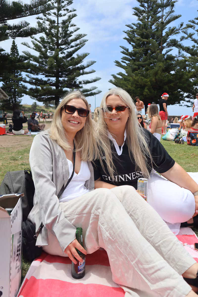 Oonagh Wall and Roisin O'Carroll on Coogee beach. Photograph: Jade Coffey