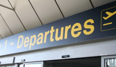 Sharp drop in the number of NZ citizens leaving long-term in October