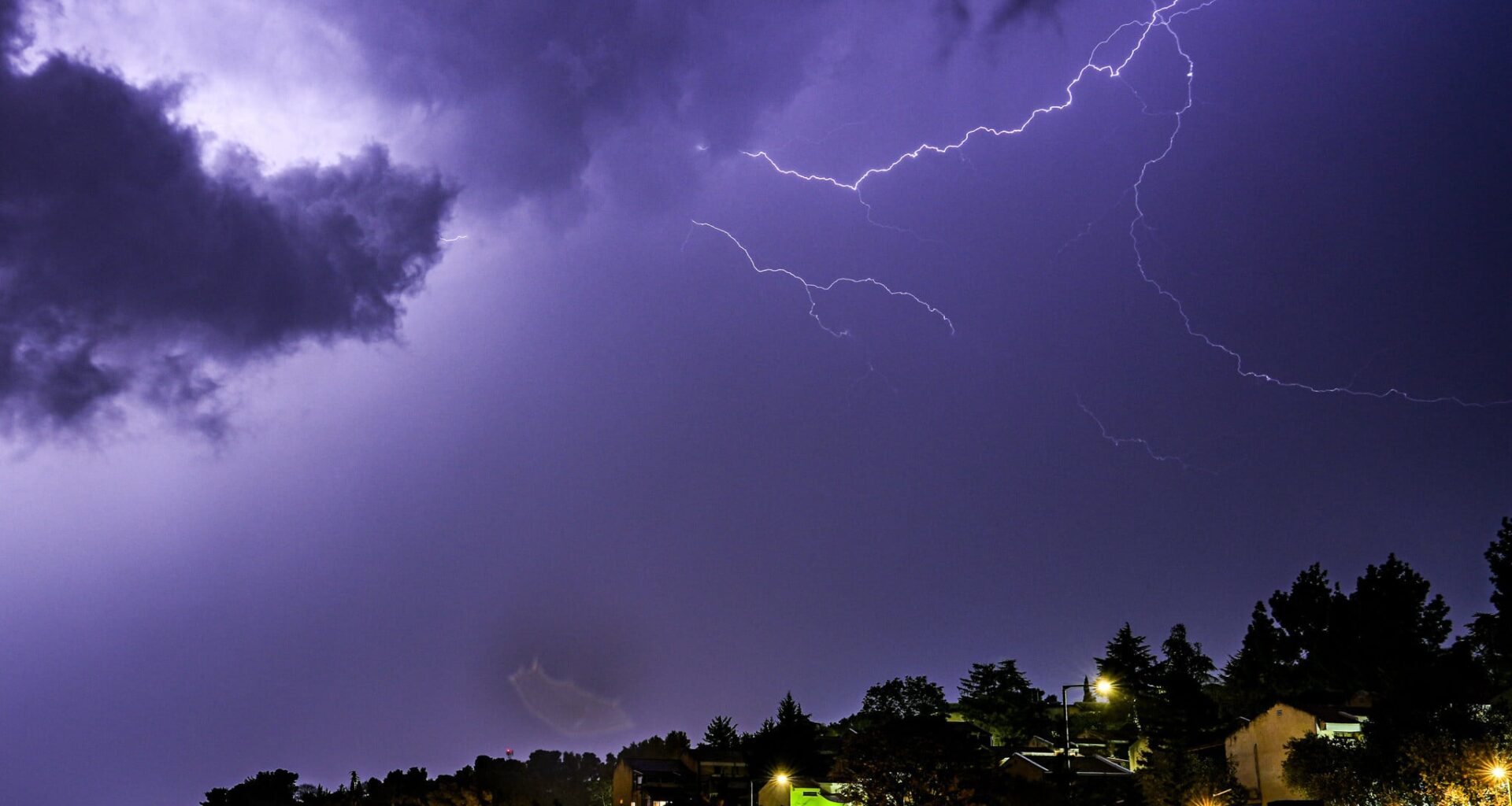 Storm Byron bears down on Israel as torrent expected to hit in force Wednesday