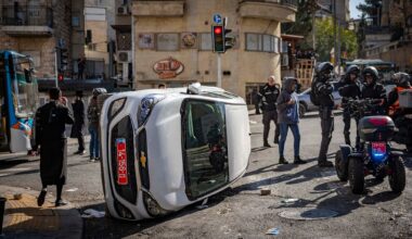 13 cops hurt as ultra-Orthodox riot in Jerusalem; police use tear gas, arrest four