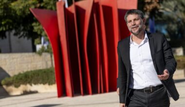 Smotrich says PM's aides should 'sit behind bars' if they worked for Qatar