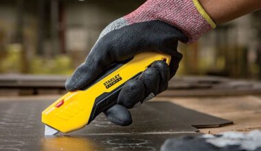 Man to stand trial accused of brandishing a Stanley knife and making threats