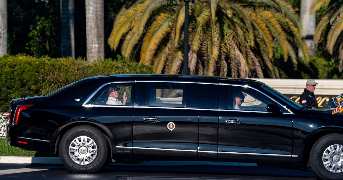 Trump reports a ‘very productive call’ with Putin before engaging with Zelenskyy in Florida - CTV News