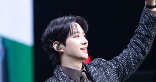 Lee Junho Launches 'Typhoon Family' Fan Tour, Fuels 'Cashero' Hype - 조선일보