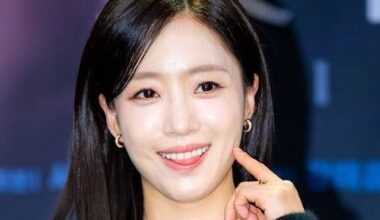 Hahm Eun-jung's Twin Roles Boost 'The First Man' - 조선일보