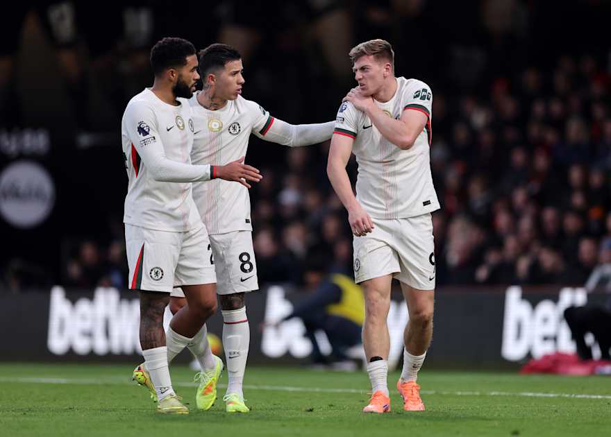 Enzo Maresca provides latest on Liam Delap's injury | News | Official Site