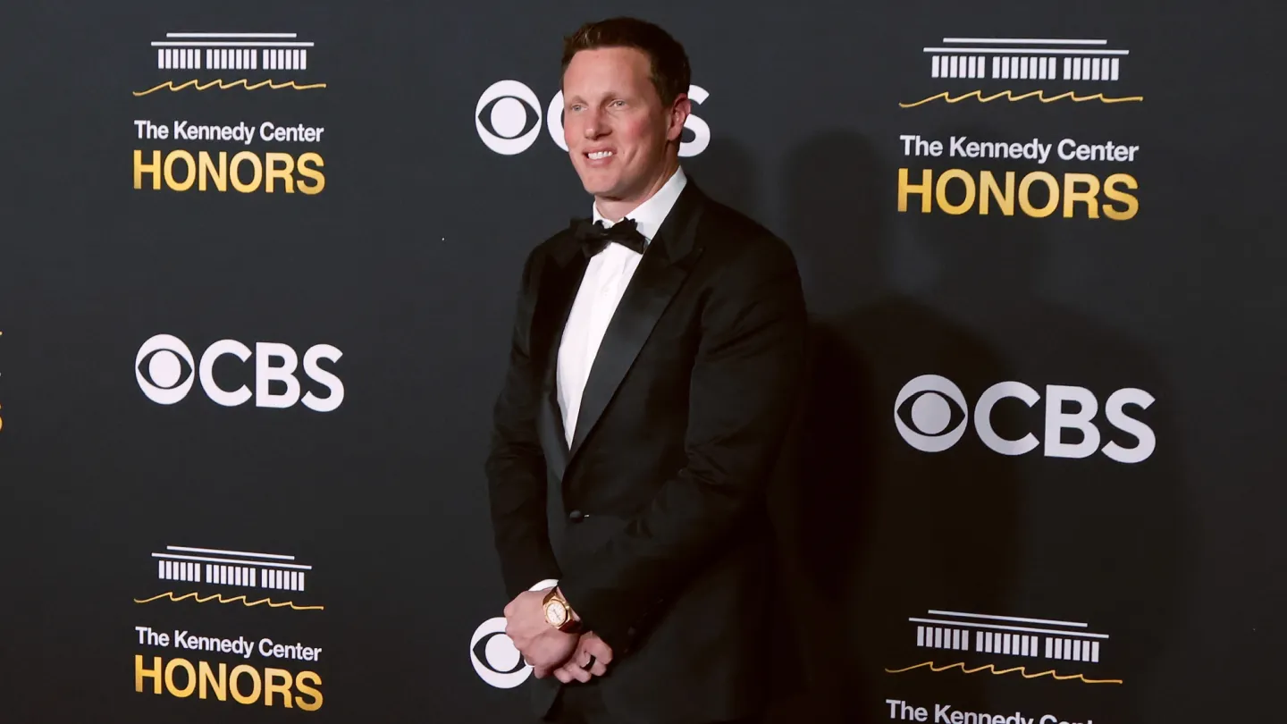 Paramount Launches Hostile Bid for Warner Bros.