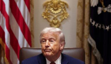 Trump admits he can't tell if the GOP will keep the House despite massive investment pledges