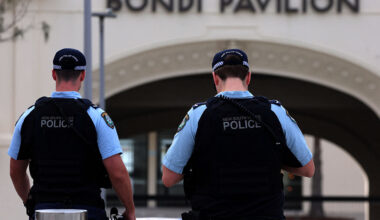 The element of surprise: Bondi and the Australian "conceptzia"