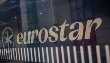 Eurostar suspends all Europe trains due to power problem - CTV News