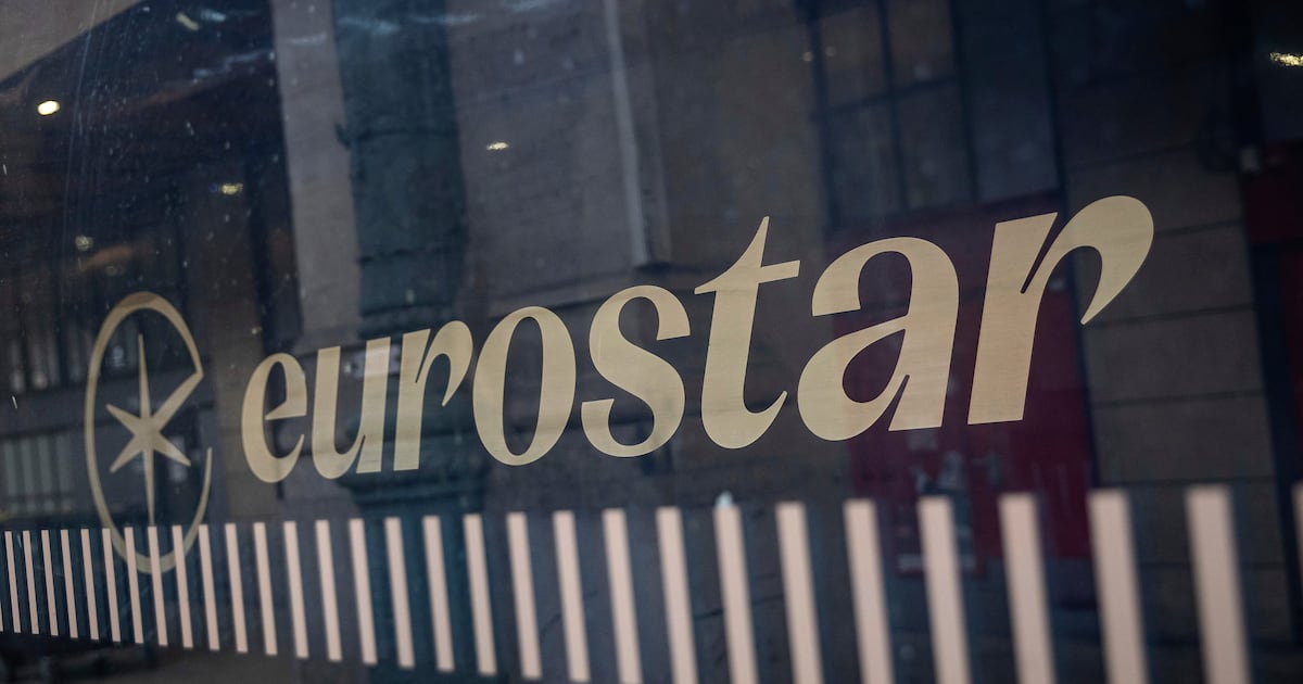 Eurostar suspends all Europe trains due to power problem - CTV News