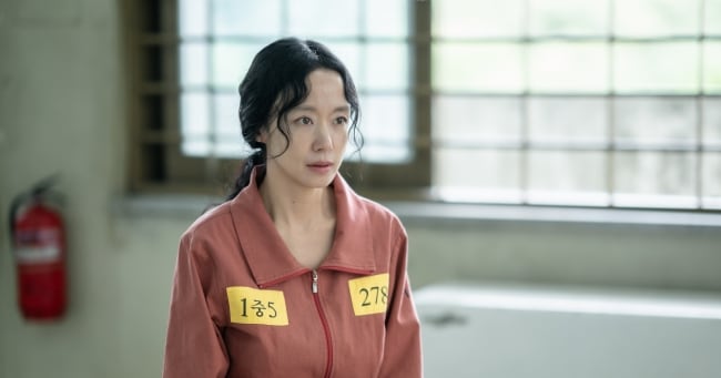 Jeon Do-yeon Proves Class in Netflix Thriller - 조선일보