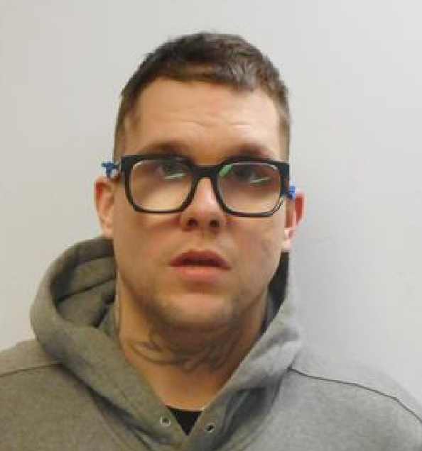 Canada-wide warrant issued for man with Leafs, Raptors tattoos