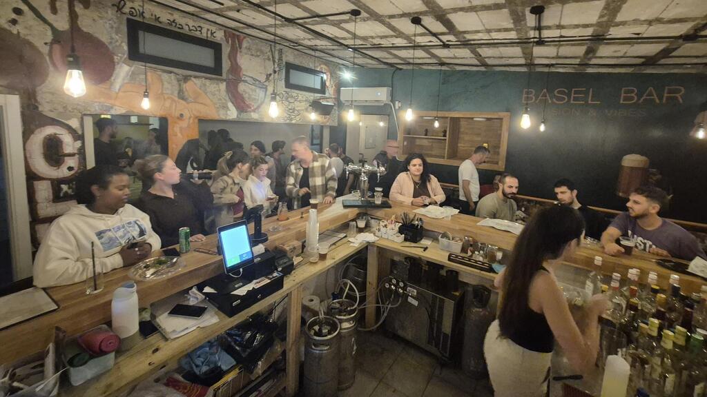 אווירה צעירה ותוססת