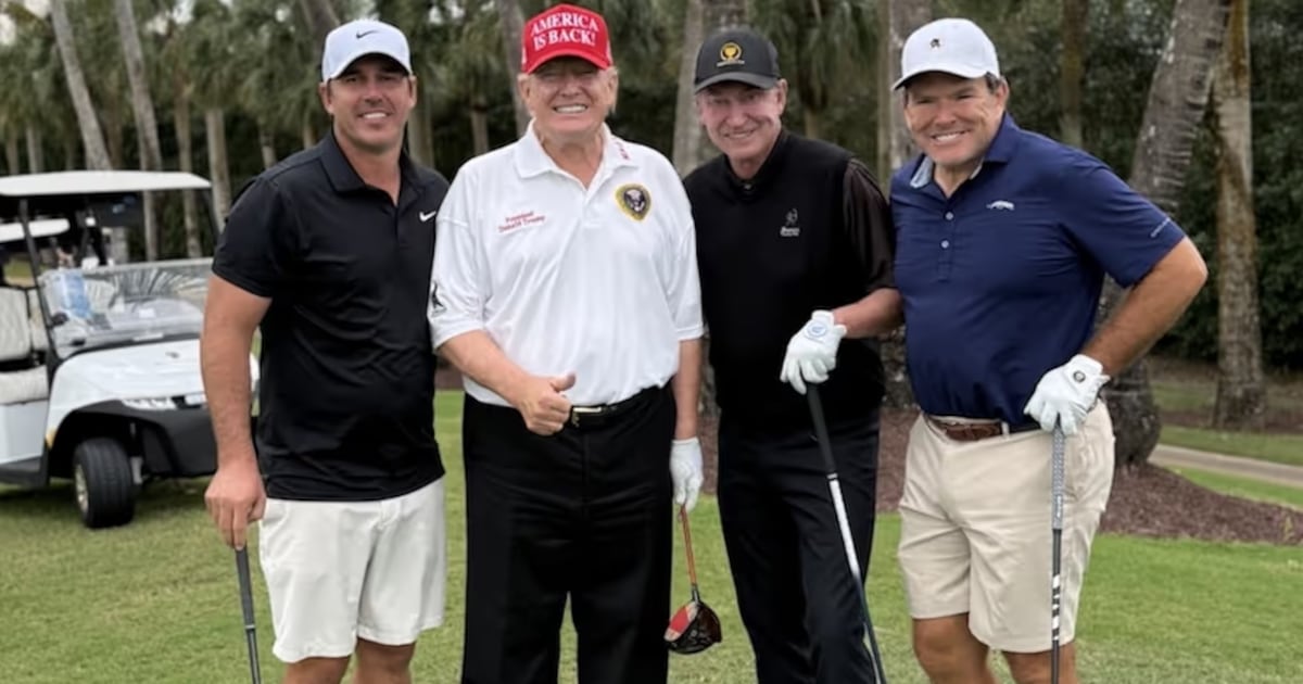 Wayne Gretzky hits the links with Trump, just weeks after addressing criticism from Canadians - CTV News