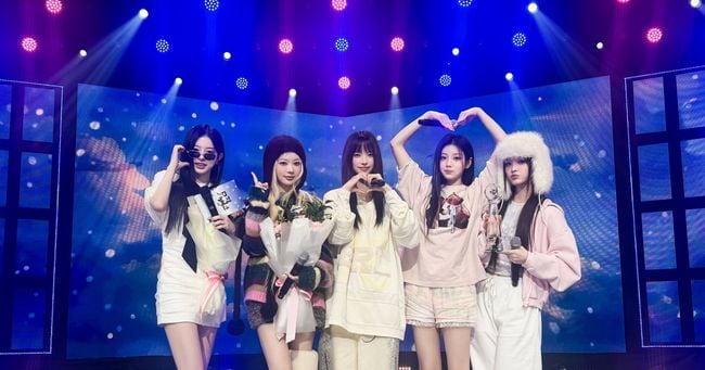 ILLIT Claims First Music Show Win Since Comeback With 'NOT CUTE ANYMORE' - 조선일보