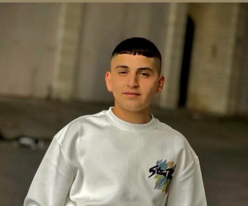 Israeli Forces Kill a Palestinian Child in Hebron |