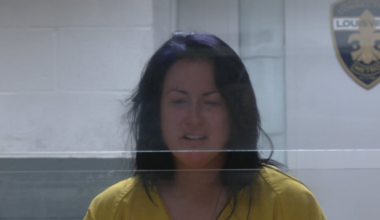 JCPS elementary teacher charged with having sexual conversations with student