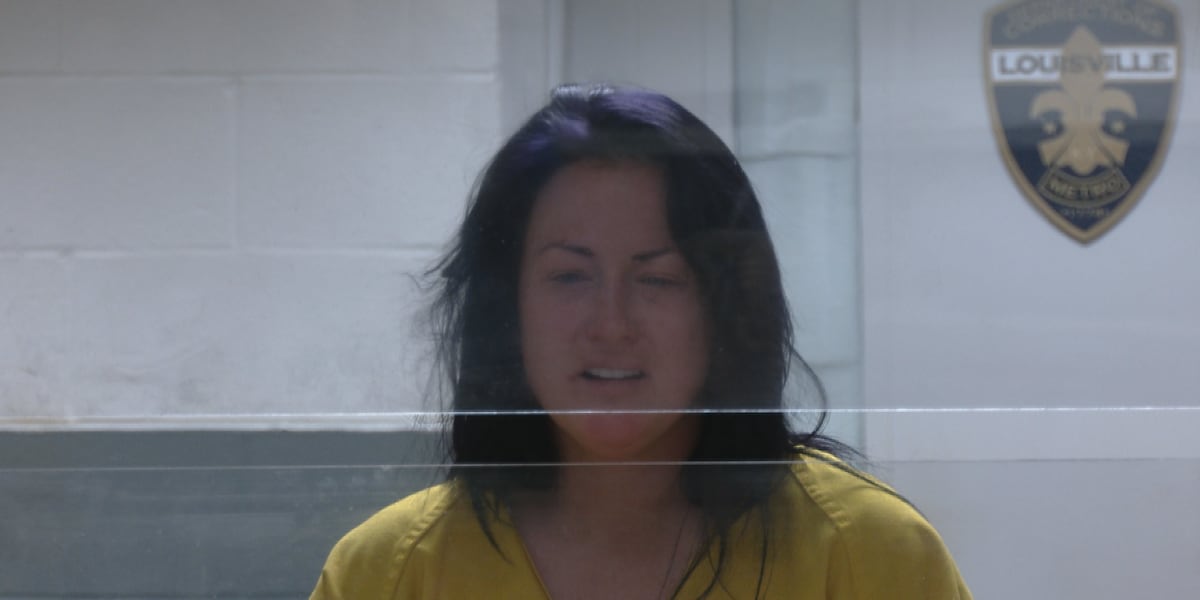 JCPS elementary teacher charged with having sexual conversations with student