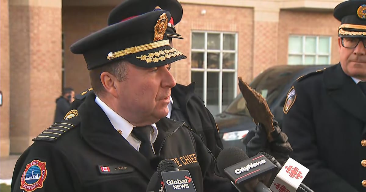 At least 400 residents remain displaced