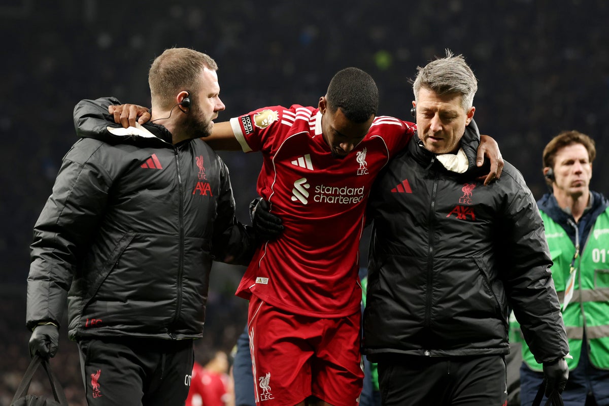Alexander Isak suffers heartbreaking injury while scoring during chaotic Liverpool win over Spurs