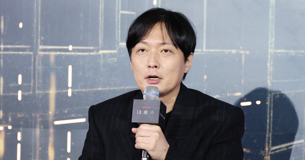 Director Kim Byung-woo Thanks Wife Hahm Eun-jung for Support - 조선일보