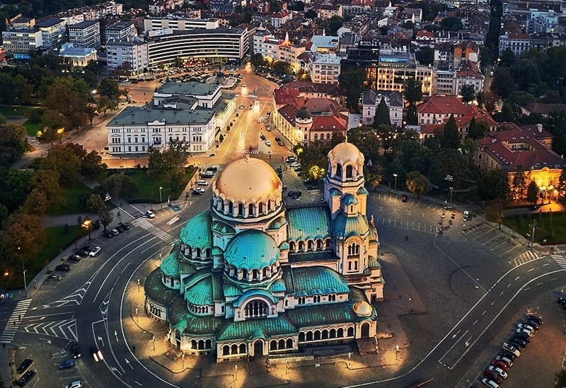 Bulgaria Adopts the Euro: How Will it Affect Greece?