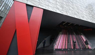 Netflix CEO: Paramount's New Warner Bros. Bid 'Entirely Expected'