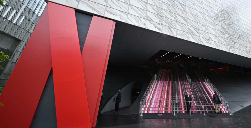 Netflix CEO: Paramount's New Warner Bros. Bid 'Entirely Expected'