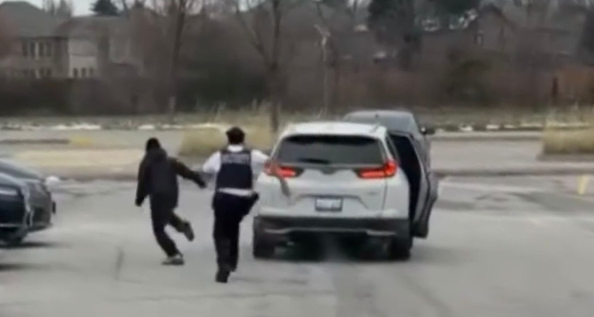 4 teens arrested after thwarted robbery attempt in Mississauga