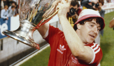 Scotland legend John Robertson dies as tributes pour in for Nottingham Forest icon who became Celtic coach with O'Neill