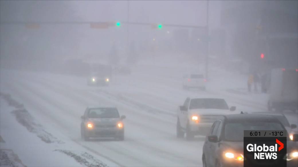 Click to play video: 'Wicked Alberta snow storm shuts down highways amid whiteout conditions'