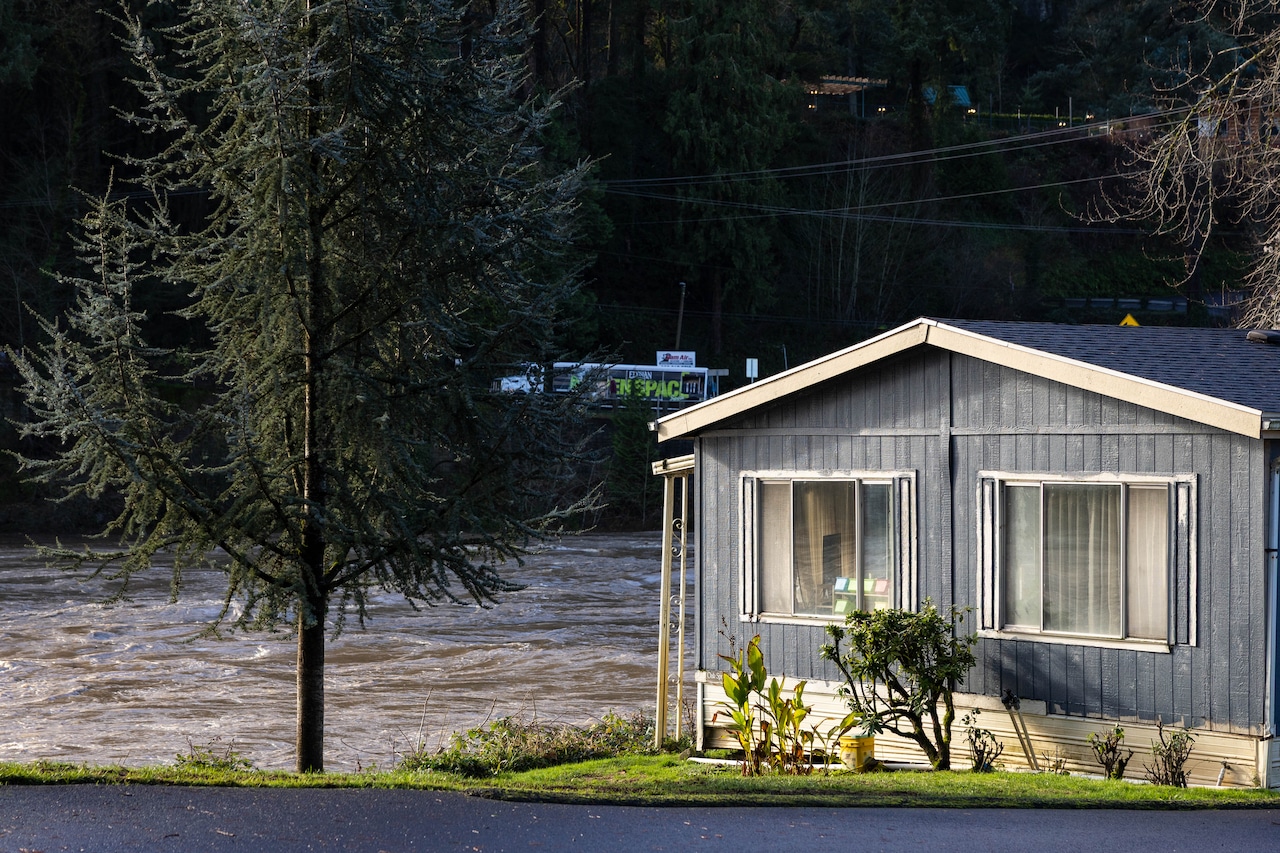 Water rescues, electrical fire in flooded home keep Clackamas County crews busy