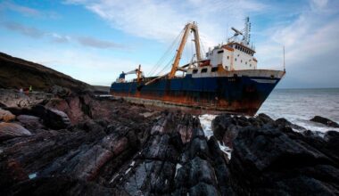Ireland’s shipwrecks offer up gold bars, an abandoned yacht and a captain’s parrot – The Irish Times