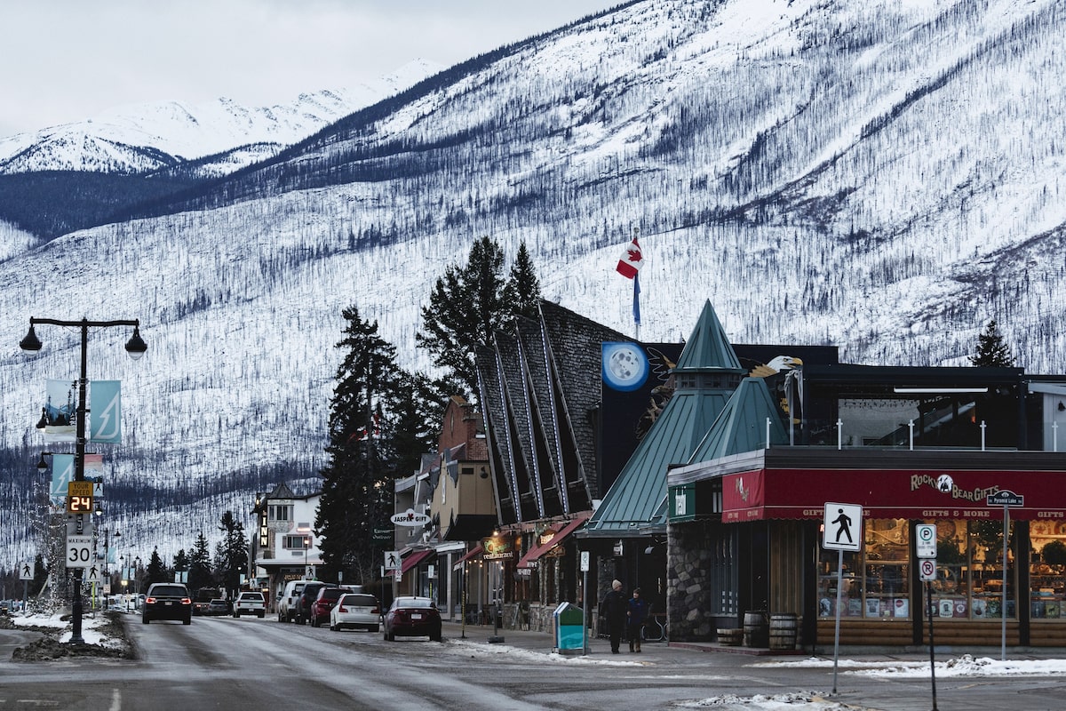 Jasper residents hoping for Christmas miracle as snow shutters Icefields Parkway
