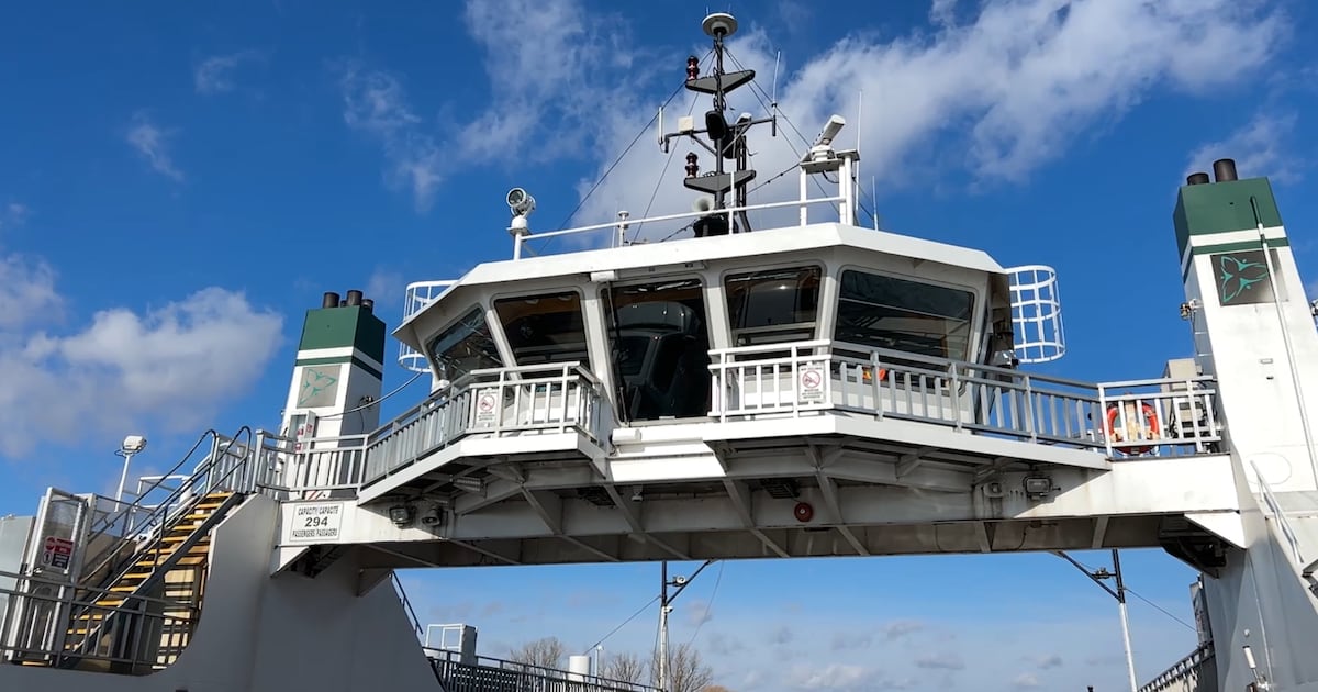 Ferry service for passengers and vehicles restored to Wolfe Island - CTV News